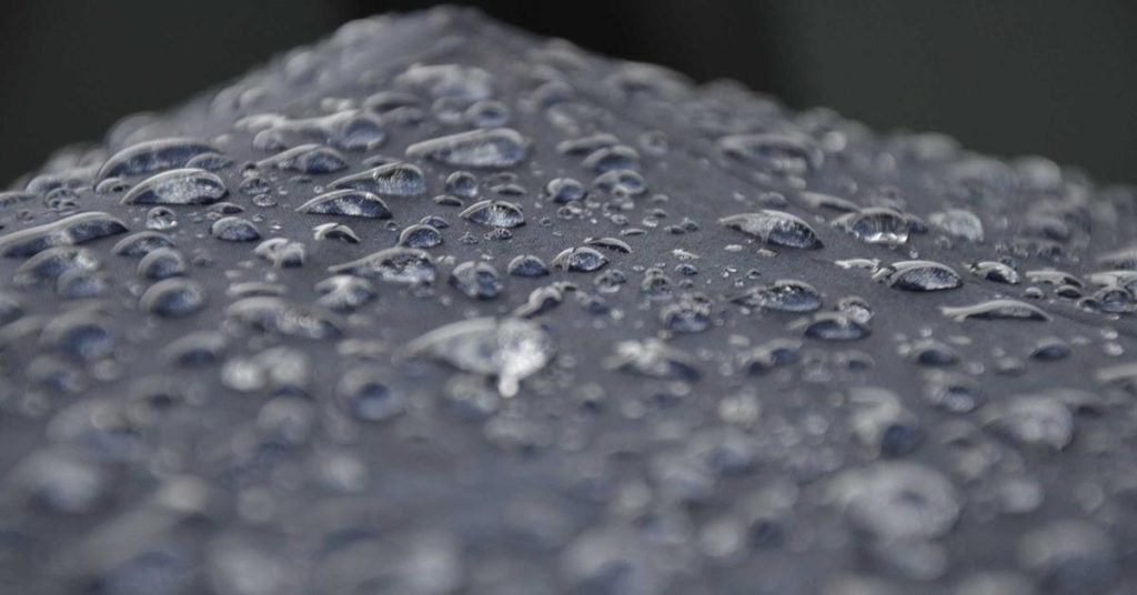 精准滋养：滴灌技术如何重塑现代农业的节水蓝图