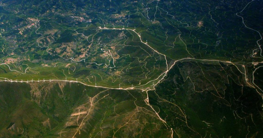 高效节水的农业革命：滴灌带技术如何重塑现代农业